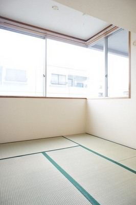 Living and room. Japanese-style room 6 quires