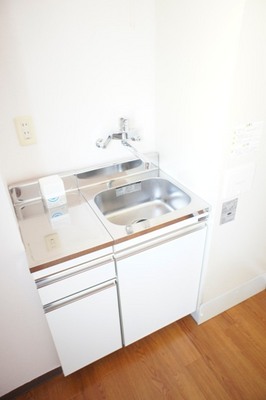 Kitchen. Stove Please prepare