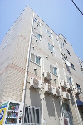 Building appearance. Local guide ・ It is possible the same day guidance