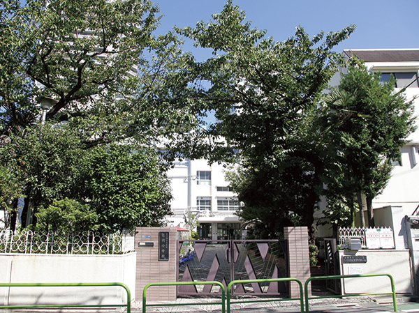 Surrounding environment. ShinobuOka elementary school (11 minutes' walk / About 830m)