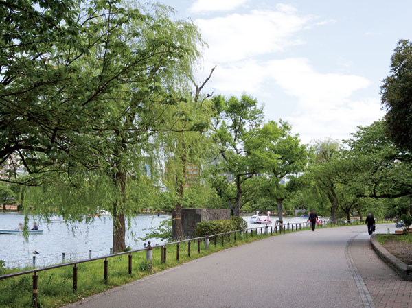 Surrounding environment. Ueno Park (about 2080m / 26 minutes walk)
