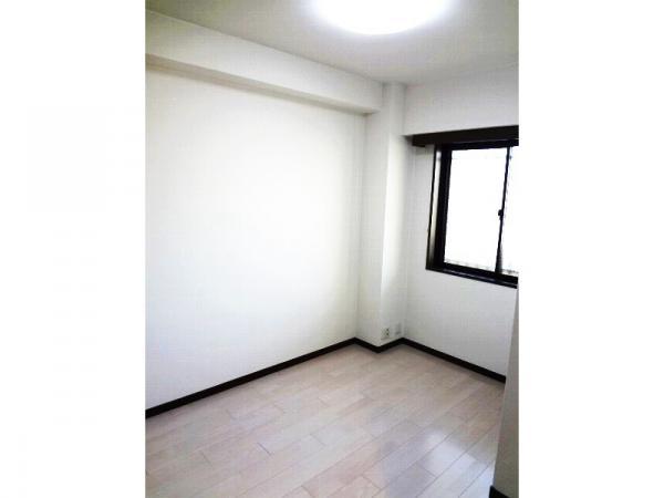 Non-living room. Western-style 4.4 Pledge