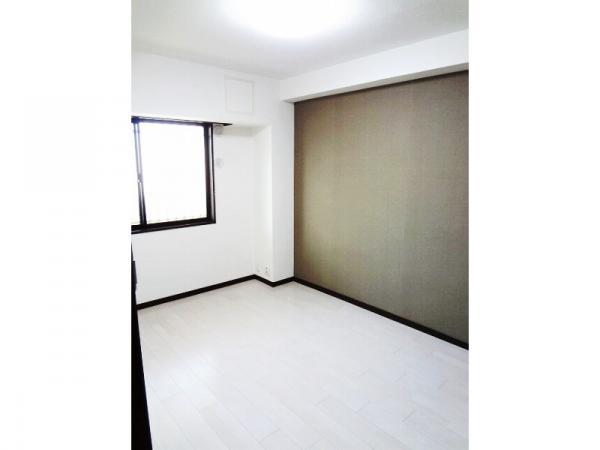 Non-living room. Western-style 6.4 Pledge