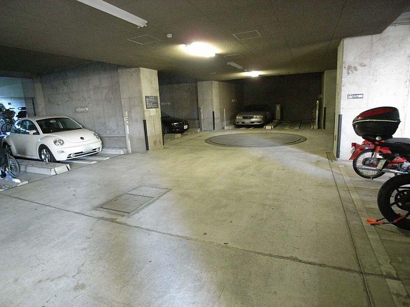 Parking lot