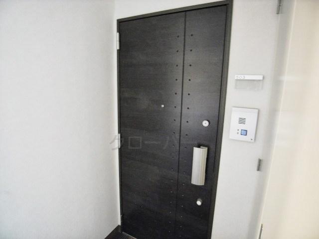 Other common areas. Measures to conserve energy / Corresponding to the flat-35S / Vibration Control ・ Seismic isolation ・ Earthquake resistant / Seismic fit / Immediate Available / 2 along the line more accessible / LDK18 tatami mats or more / Energy-saving water heaters / Facing south / System kitchen / Bathroom Dryer / Corner dwelling unit / Yang per good / All room storage / Flat to the station / Washbasin with shower / Security enhancement / Barrier-free / Southeast direction / Double-glazing / Elevator / Otobasu / High speed Internet correspondence / Warm water washing toilet seat / The window in the bathroom / TV monitor interphone / High-function toilet / All living room flooring / IH cooking heater / Southwestward / Dish washing dryer / Walk-in closet / water filter / Maintained sidewalk / Delivery Box / Movable partition