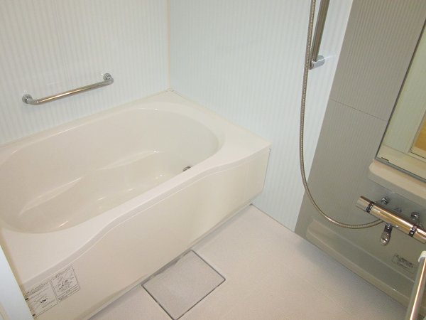 Bath. Reheating Bathroom Dryer