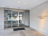 Entrance. Common areas