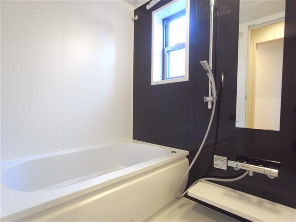 Bathroom. Bathroom (A Building) 2013 / 10 shooting