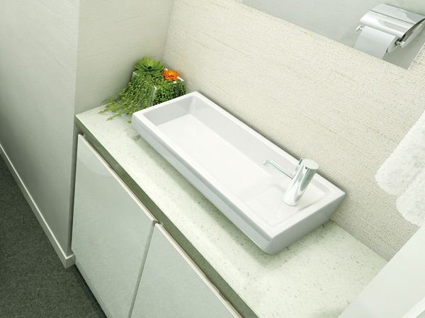 Toilet.  [With mirror hand-washing counter] Standard equipped with a vanity mirror with hand-wash counter to all mansion. Available, such as a simple face-lift.