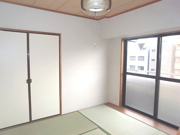 Other room space. Air-conditioned lighting