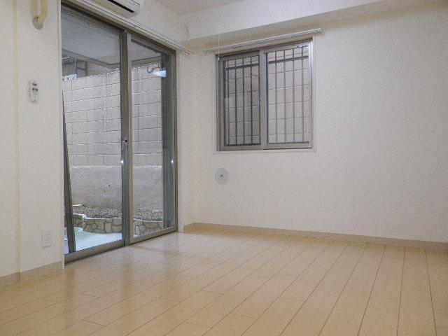 Living and room. It is comfortable in all flooring