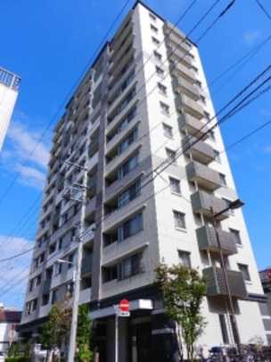 Local appearance photo. Exterior (1)