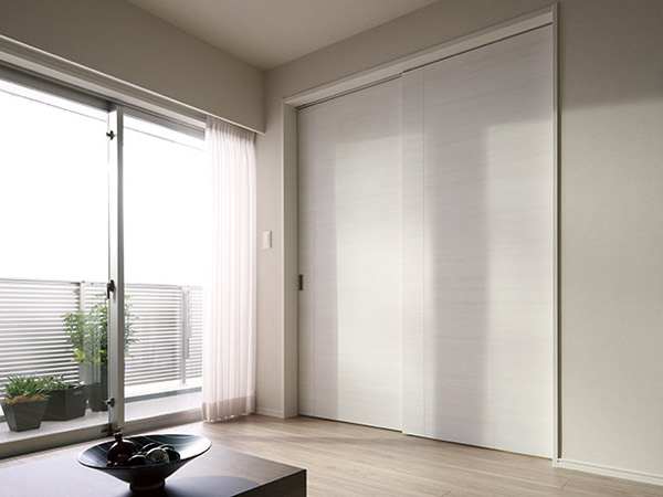 Interior.  [Eliminating the dead space to adopt a sliding door] Western-style (2) (3), The vanity room has adopted a sliding door. Eliminating the closing space required in the case of hinged door, Was consideration to the effective use of space. (Except for some dwelling unit)