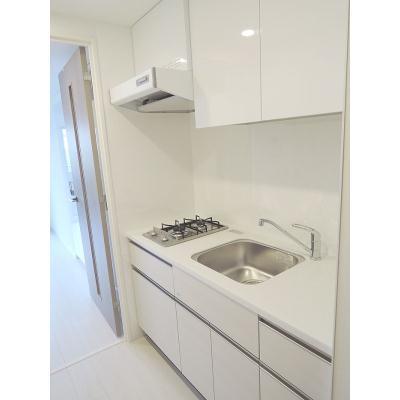 Kitchen. Convenient 2-neck kitchen.