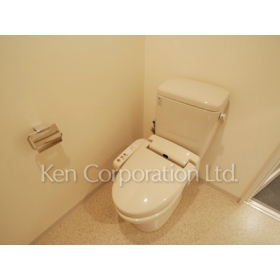 Toilet. Shooting a room at the 15th floor of the same type. Specifications may be different.