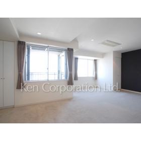 Living and room. Shooting a room at the 15th floor of the same type. Specifications may be different.