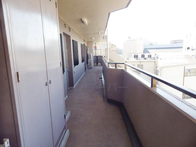 Other common areas. Corridor