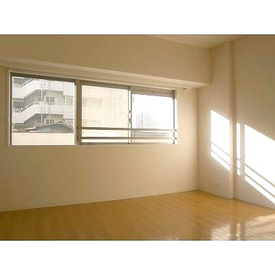 Living and room. Guarantor unnecessary system Available