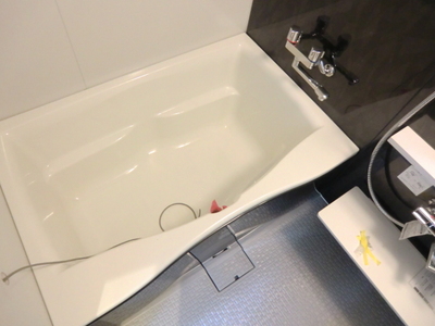 Bath. Spacious bathroom with cleanliness