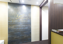 Geo Asakusa Third Street to <lifestyle salon> is, Out of the Tokyo Metro Ginza Line "Asakusa" station Exit 4, Straight ahead and turn left at the Edo Street. When the advance for a while, Bill looks that contains Phiten shop to 1F. Please come to the reception of the building 3F.  ※ Detailed map, There before you click the "view map" below. For more information, please ask to the clerk. Check on the local guide map, Please come by all means to the apartment gallery.