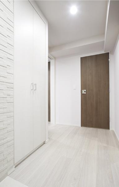  [Corridor] And the corridor is the effective width is 900㎜, Also noted that it is spacious-built. Standard wheelchair is enough to pass, Room is design