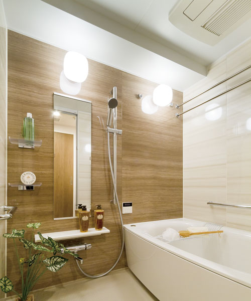 Interior.  [Bathroom] The bathtub corner of, One-touch opening ・ Stoppered mounting a capable pop-up drain plug. Also, Easily gathered hair, It has adopted a hair catcher of discarded easy to shape. It is a bathroom that can maintain a comfortable and clean.