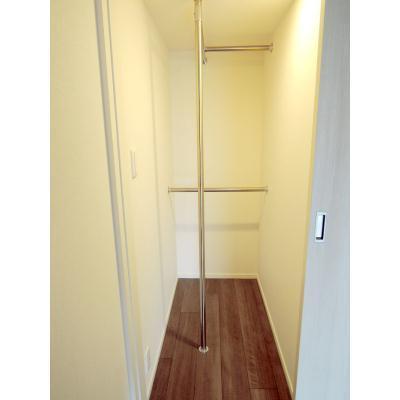 Receipt. Storage capacity abundant walk-in closet. Also peace of mind one with a lot of clothes. Scan