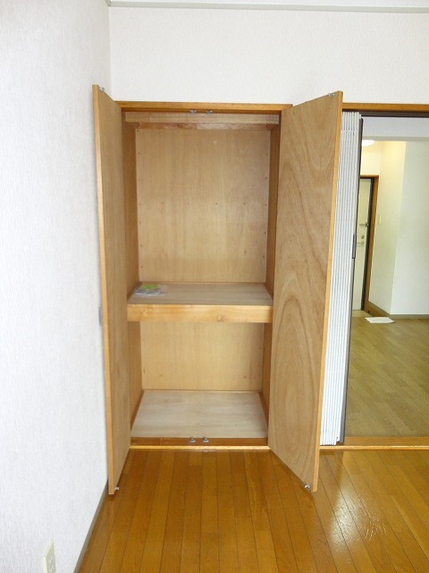 Receipt. Storage is also available in each room