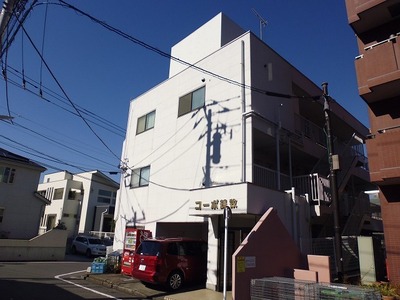 Building appearance.  ☆ Located in a quiet residential area ☆