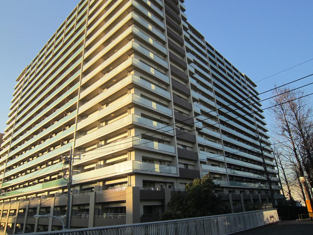 Local appearance photo