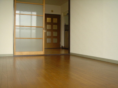 Living and room. Balcony side Western-style!