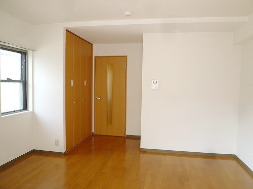 Living and room. Two-sided lighting is the room