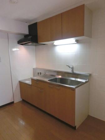 Kitchen. Two-burner gas stove installation Allowed!