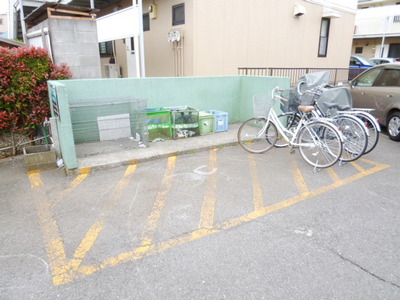 Other common areas. Garbage yard