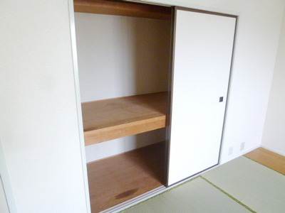 Receipt. Storage is also very wide