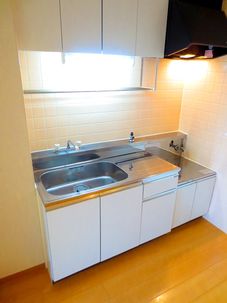 Kitchen. Easy-to-use single-lever ☆