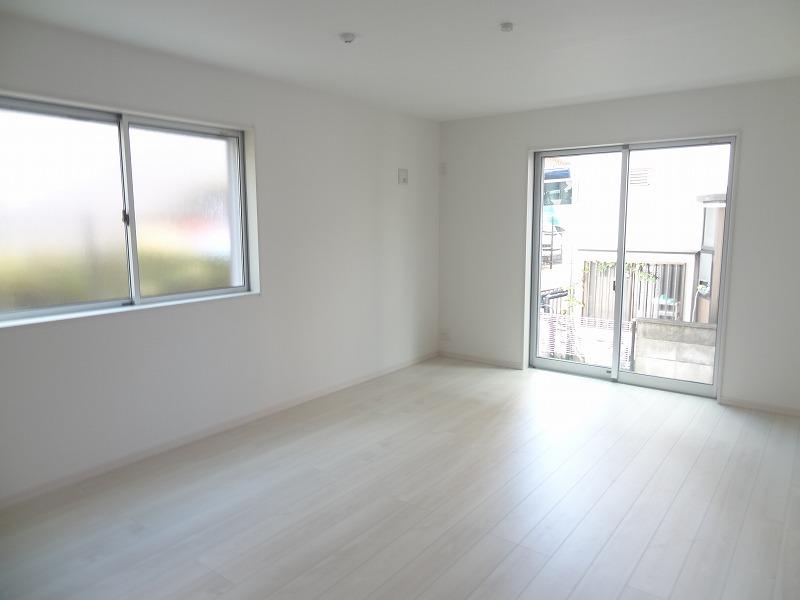 Living. Coming season Thankfully with floor heating