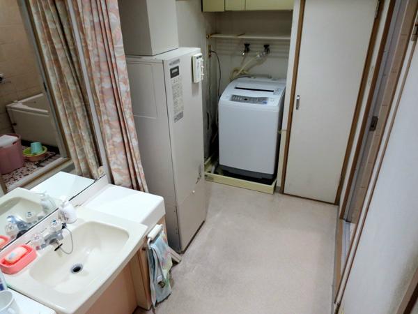 Bathroom. Is a wash room. There are also enough in size at a washing machine.