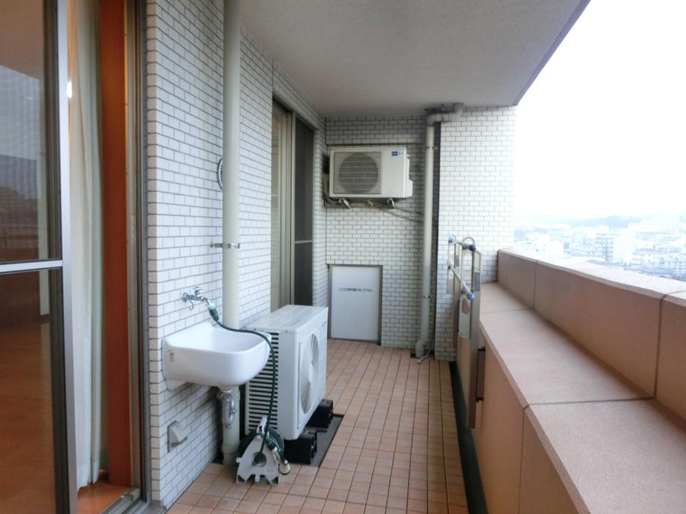 Balcony. Local (12 May 2013) Shooting