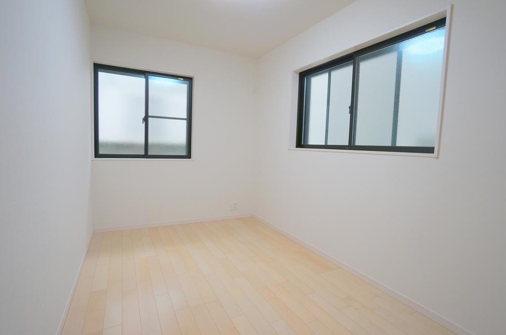 Same specifications photos (Other introspection). The company construction cases