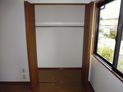 Receipt. Each room has storage