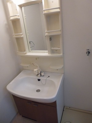 Washroom. I'm happy independence washstand