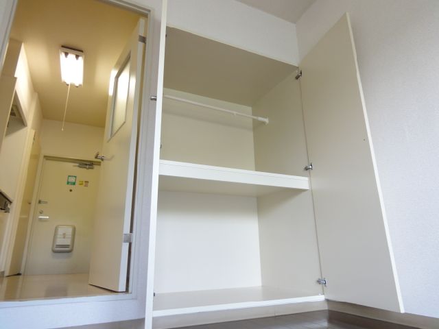 Receipt. White and beautiful storage! 