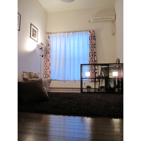 Living and room. Model room day scene