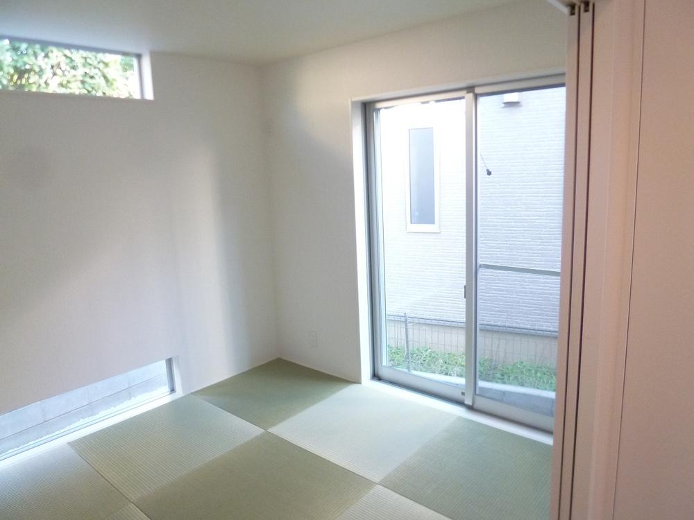 Non-living room. Indoor (11 May 2013) Shooting