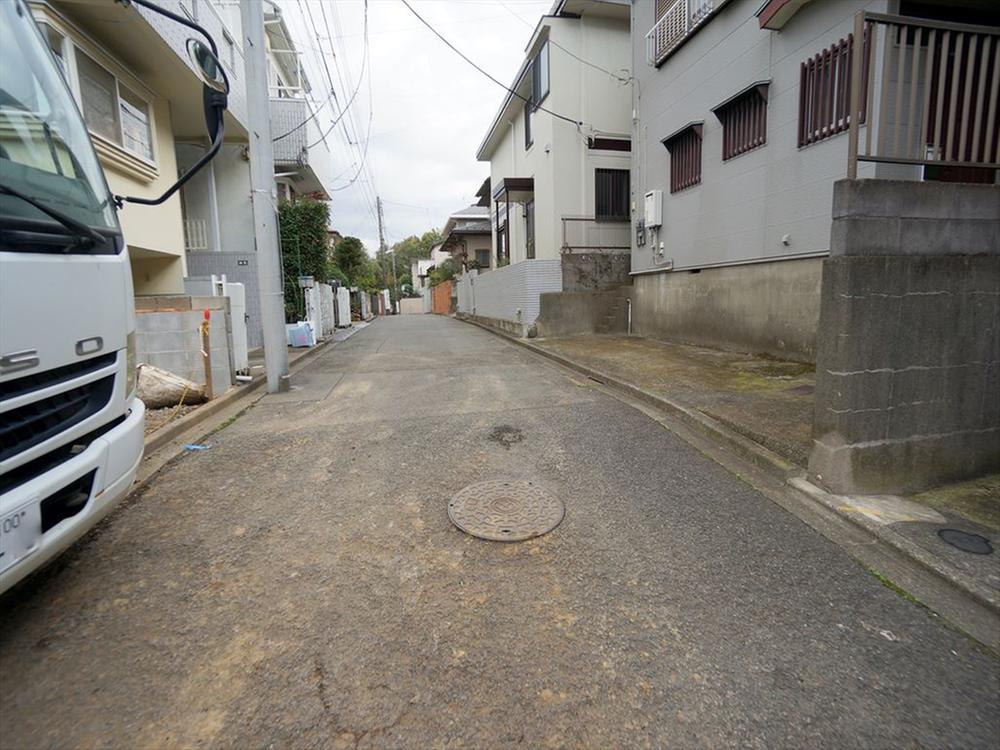 Local photos, including front road. Local Photos