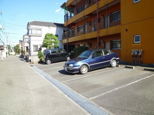 Parking lot. On-site parking