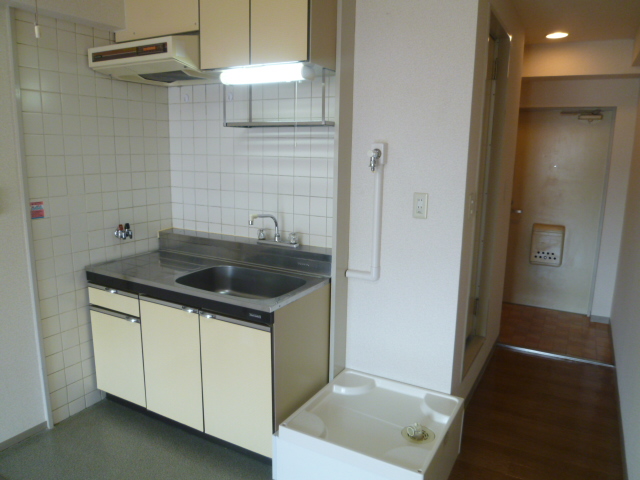 Kitchen. I'm glad city gas correspondence of kitchen