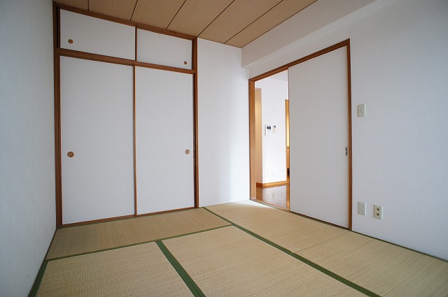 Living and room. Bright because the south-facing a!