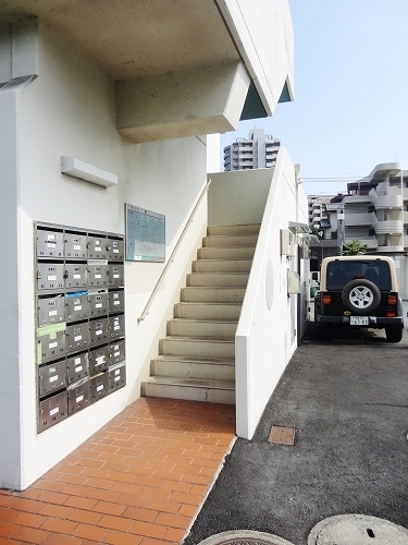 Entrance. Mansion is the entrance stairs